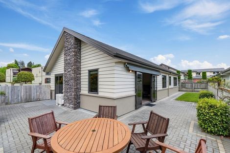 Photo of property in 2/1 The Moorings, Two Mile Bay, Taupo, 3330