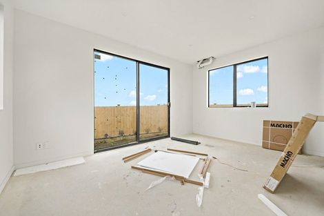 Photo of property in 43 Evergreen Parade, Rosehill, 2113