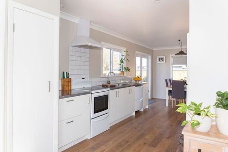 Photo of property in 5 Livingstone Street, Dannevirke, 4930