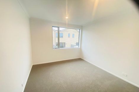Photo of property in 41 Oyster Drive, Whenuapai, 0618