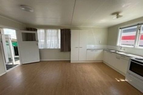 Photo of property in 47 Luckens Road, West Harbour, Auckland, 0618