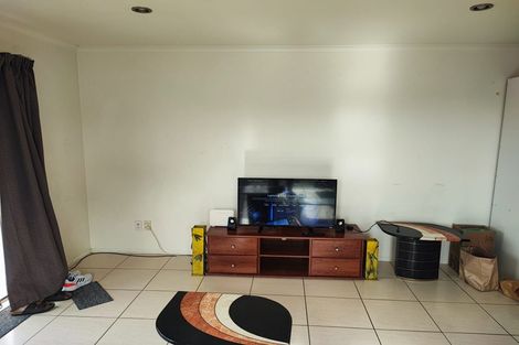 Photo of property in 48 Monte Cassino Place, Birkdale, Auckland, 0626