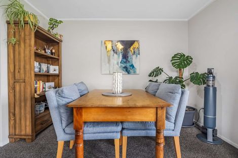 Photo of property in 2/6 Short Street, Papakura, 2110