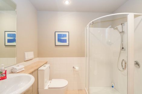 Photo of property in Lake Street Apartments, 10/8 Lake Street, Queenstown, 9300