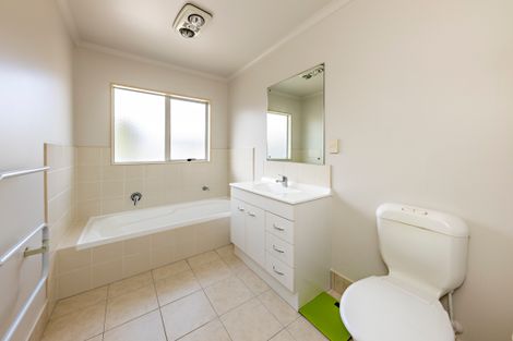Photo of property in 23 Ginko Place, Mangere, Auckland, 2022