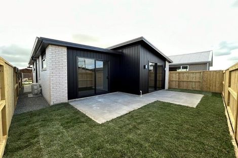 Photo of property in 6 Tauhinu Place, Papamoa, 3118