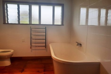 Photo of property in 185 Don Buck Road, Massey, Auckland, 0614