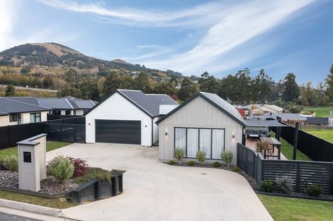 Photo of property in 64 Heathfield Drive, Mosgiel, 9024