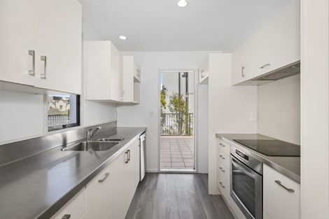 Photo of property in 28d Cranmer Square, Christchurch Central, Christchurch, 8013