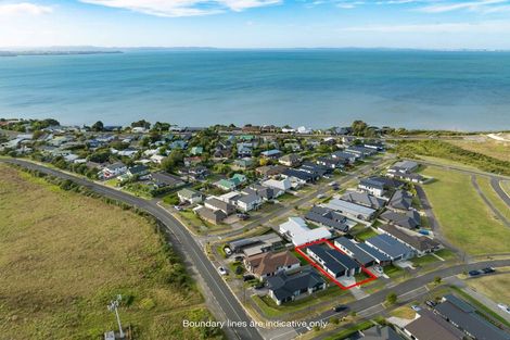 Photo of property in 4 Poutawa Lane, Clarks Beach, 2122