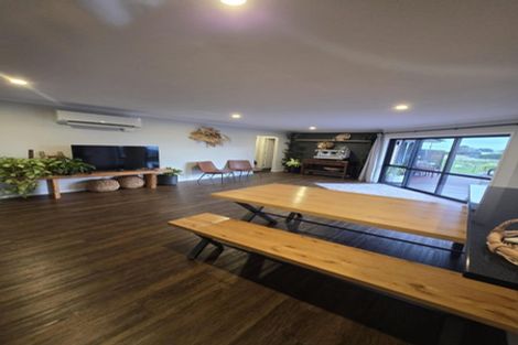 Photo of property in 3 Highland View Drive, Tokomaru, Palmerston North, 4474