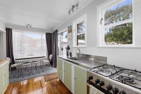 Photo of property in 114 Judd Crescent, Naenae, Lower Hutt, 5011