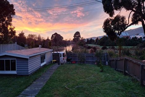 Photo of property in 64 Cumnor Terrace, Woolston, Christchurch, 8023