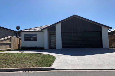 Photo of property in 34 Marion Crescent, Papamoa Beach, Papamoa, 3118