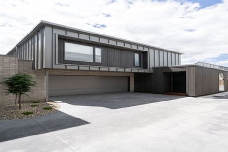 Photo of property in 23u2 Strowan Avenue, Fairfield, Hamilton, 3214