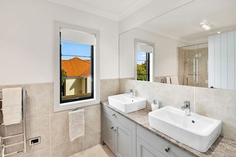 Photo of property in 3 Corsica Way, Karaka, Papakura, 2113