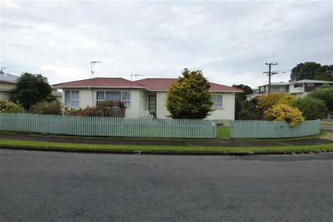 Photo of property in 4 Lydford Place, Spotswood, New Plymouth, 4310