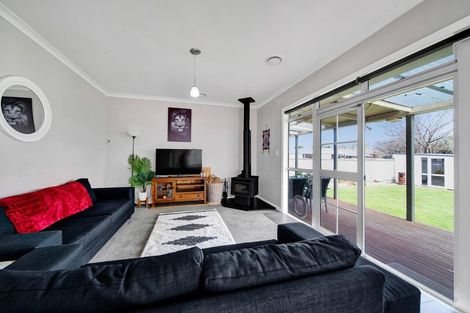 Photo of property in 37 Vogel Street, Hawera, 4610