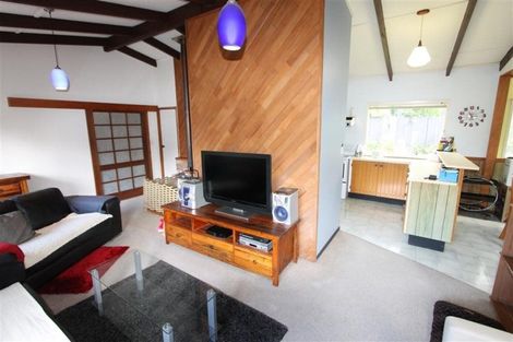 Photo of property in 107 Konini Road, Titirangi, Auckland, 0604