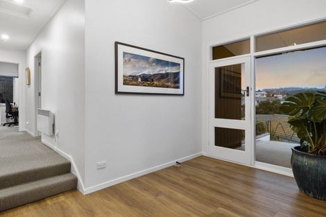 Photo of property in 77 Easther Crescent, Kew, Dunedin, 9012