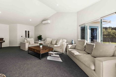Photo of property in 25 Unahi Lane, Haumoana, 4180