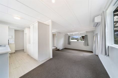 Photo of property in 22 Karaka Street, Helensville, 0800