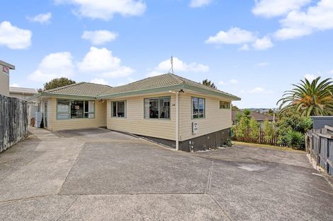 Photo of property in 2/24 Mcquarrie Avenue, Wattle Downs, Auckland, 2103