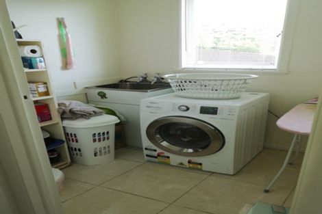 Photo of property in 1/41 Merriefield Avenue, Forrest Hill, Auckland, 0620