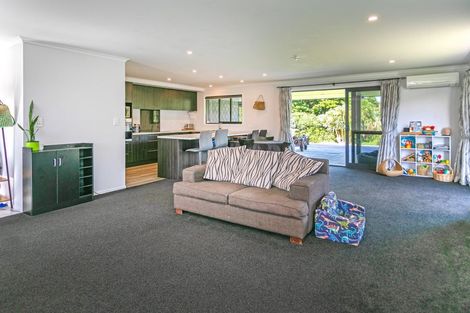 Photo of property in 2 Cherry Lane, Coromandel, 3506