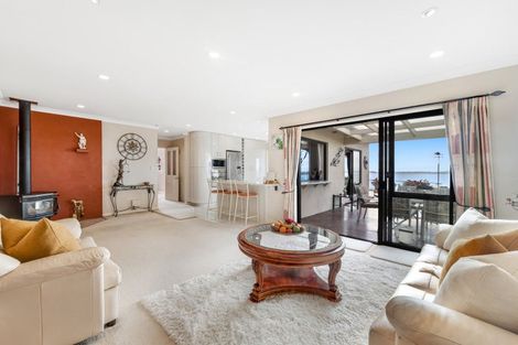 Photo of property in 26 Stevenson Way, Cockle Bay, Auckland, 2014