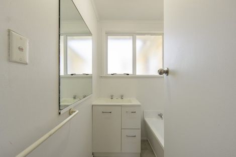 Photo of property in 17 Dowding Street, Melville, Hamilton, 3206