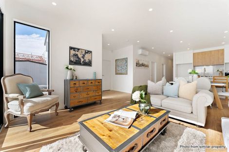 Photo of property in 16 Puhikawa Street, Massey, Auckland, 0614