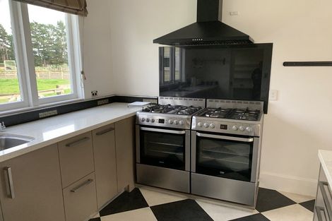 Photo of property in 130 Pukepapa Road, Marton, 4710