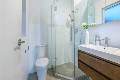 Photo of property in 72 Bur Oak Terrace, Schnapper Rock, Auckland, 0632