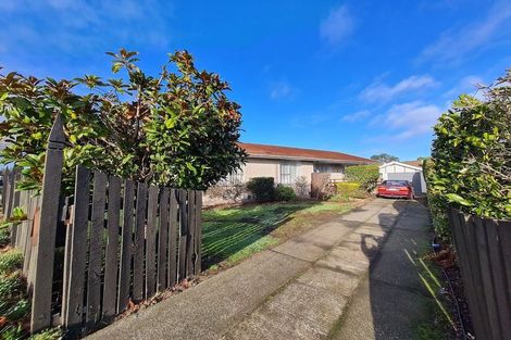 Photo of property in 18 Medina Crescent, Parklands, Christchurch, 8083