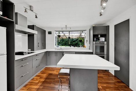 Photo of property in 2 Wood Street, Kakaramea, Patea, 4598