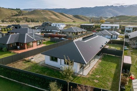 Photo of property in 34b Stratford Drive, Mount Pisa, Cromwell, 9383