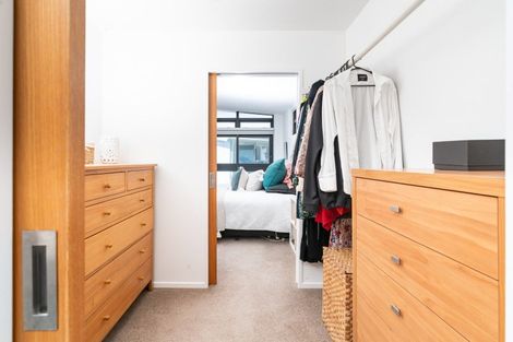 Photo of property in 26 Priscilla Crescent, Kingston, Wellington, 6021