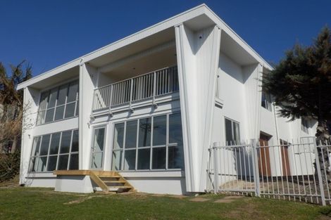 Photo of property in 1/28 Bournemouth Terrace, Murrays Bay, Auckland, 0630