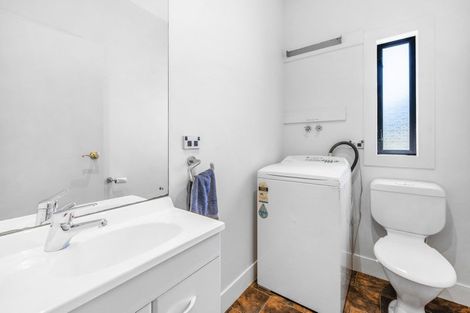 Photo of property in 1 Antonia Place, Kinloch, Taupo, 3377