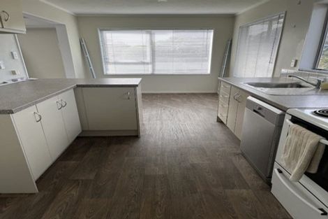 Photo of property in 17 Staithes Drive North, Whitby, Porirua, 5024