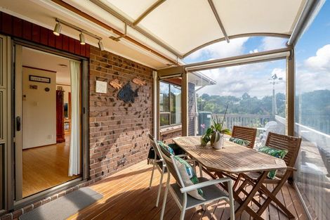 Photo of property in 2/13 Coronation Road, Hillcrest, Auckland, 0627