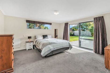 Photo of property in 16 Stanwood Grove, Darfield, 7510