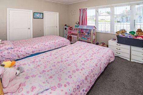 Photo of property in 11 Mcgregor Crescent, Masterton, 5810