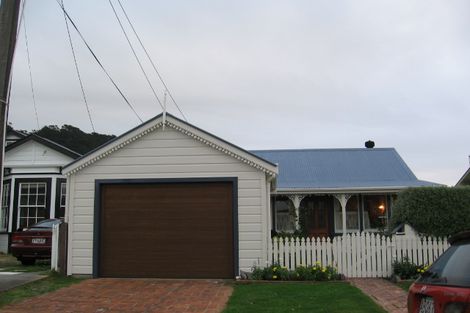 Photo of property in 22a Mantell Street, Seatoun, Wellington, 6022