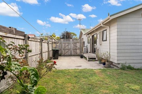 Photo of property in 16b Doncaster Drive, Papamoa Beach, Papamoa, 3118