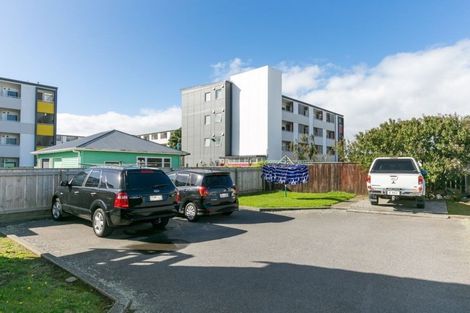 Photo of property in 615u2 Evans Bay Parade, Kilbirnie, Wellington, 6022