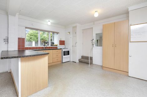 Photo of property in 16 Coronation Road, Glenfield, Auckland, 0627