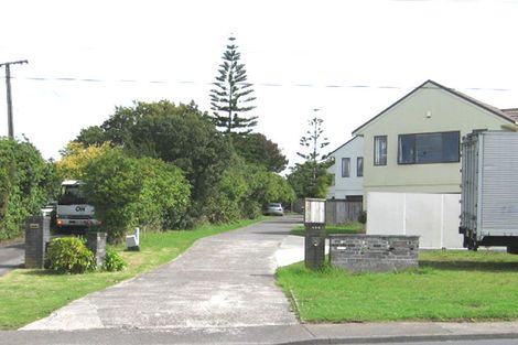 Photo of property in 552 Don Buck Road, Westgate, Auckland, 0614