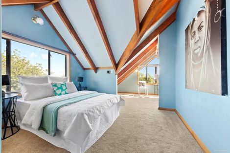 Photo of property in 310 Glengarry Road, Glen Eden, Auckland, 0602